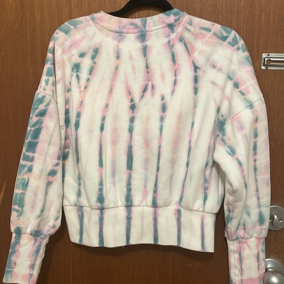 Old Navy Tie-Die Crewneck - Picture 7 of 7